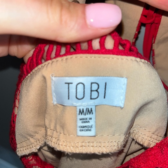 Tobi Red Lace Dress - Picture 4 of 4